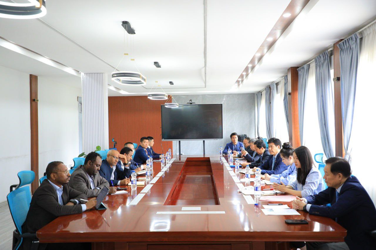 ዋና ሥራ አስፈጻሚው ከቻይናው የጂሲኤል ኢነርጅ ቴክኖሎጂ ኩባንያ ሊቀመንበር ጋር ተወያየዩ