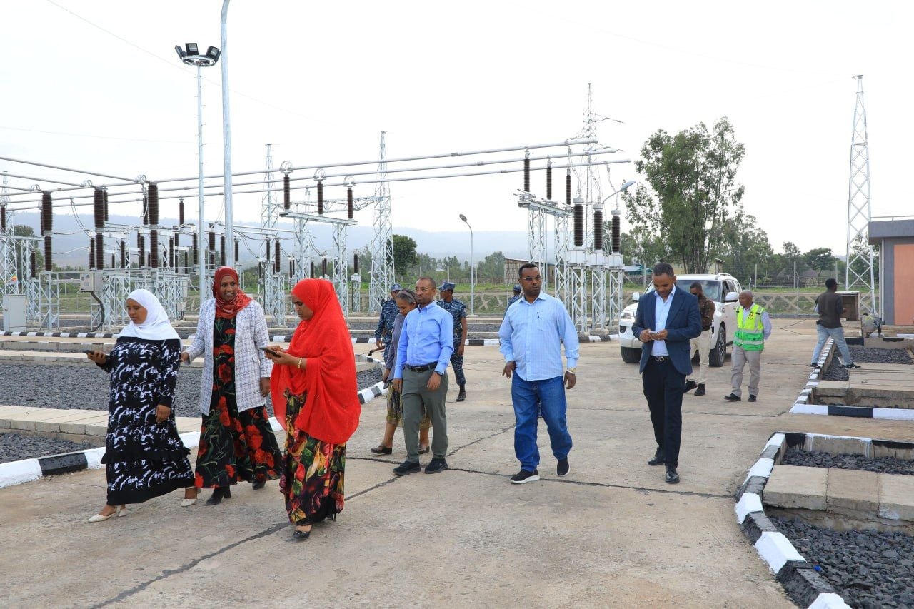 የተቋሙ ዋና ሥራ አስፈፃሚ የወራቤ ማከፋፈያ ጣቢያን ጎበኙ